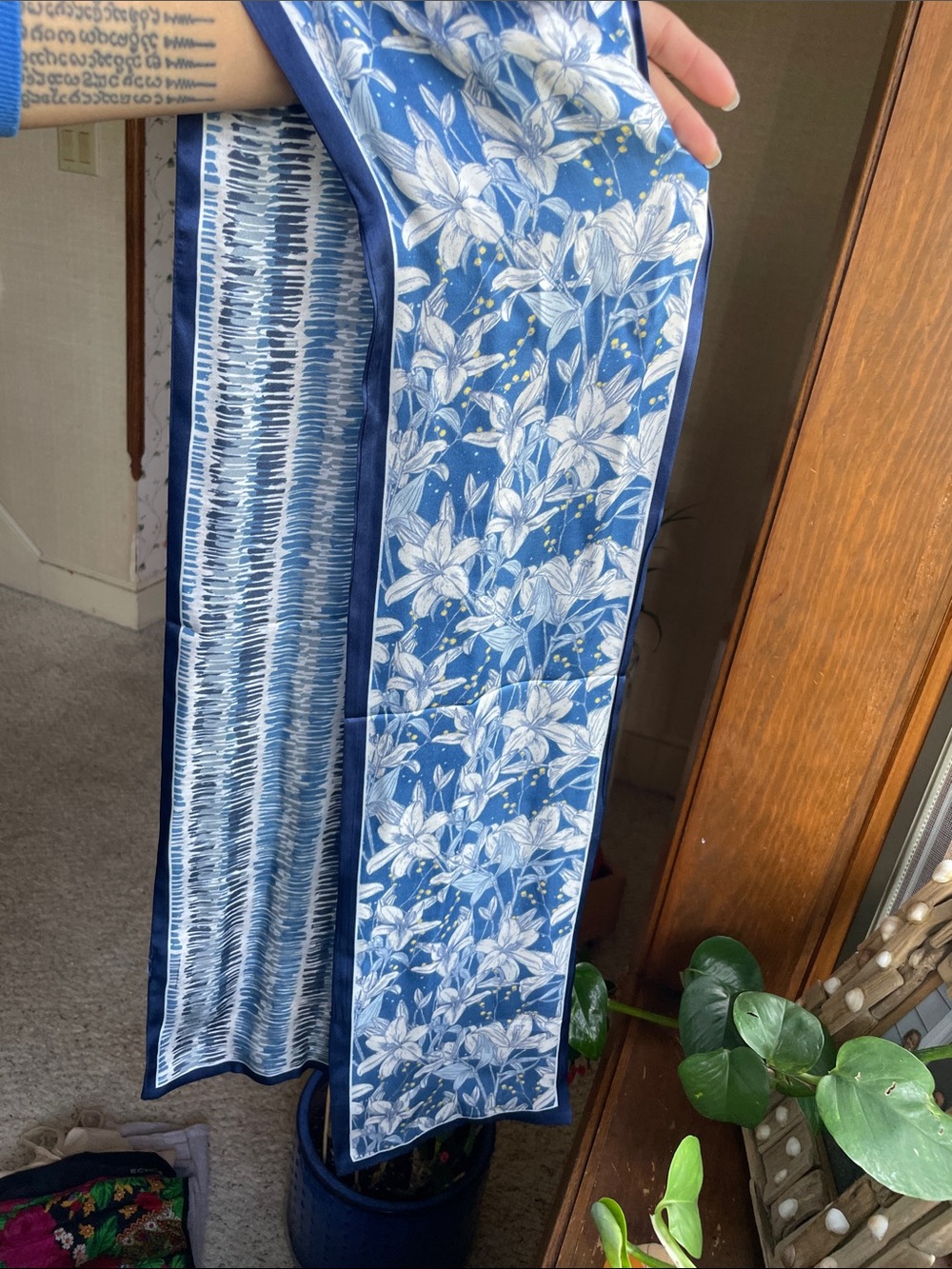 Silky Long Reversible Blue Floral Versatile Scarf